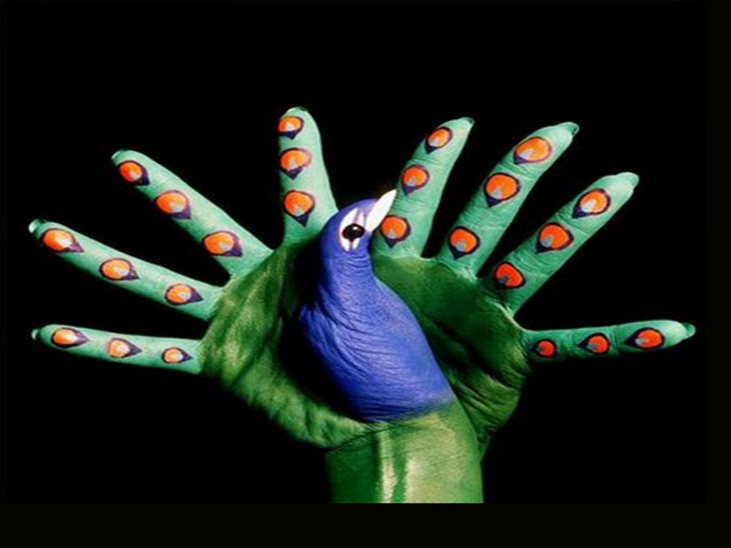 Creativity-Pictures-Hands-Peacock-Art-1050x1400